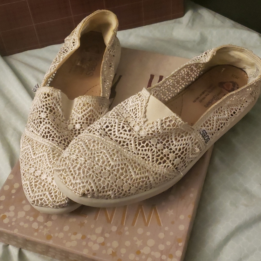 Skecher's Bobs White/cream lace size 11